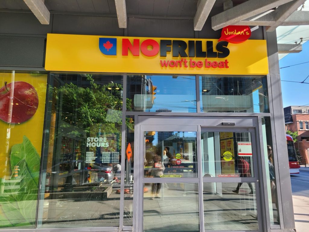 NoFrills1